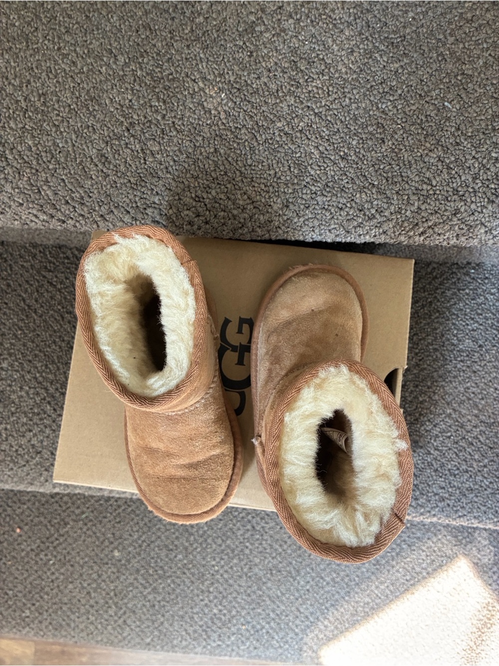 UGG Chestnut Kids Shearling-Lined Mini Boots